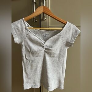NEVER WORN, BRANDY MELVILLE gray shirt